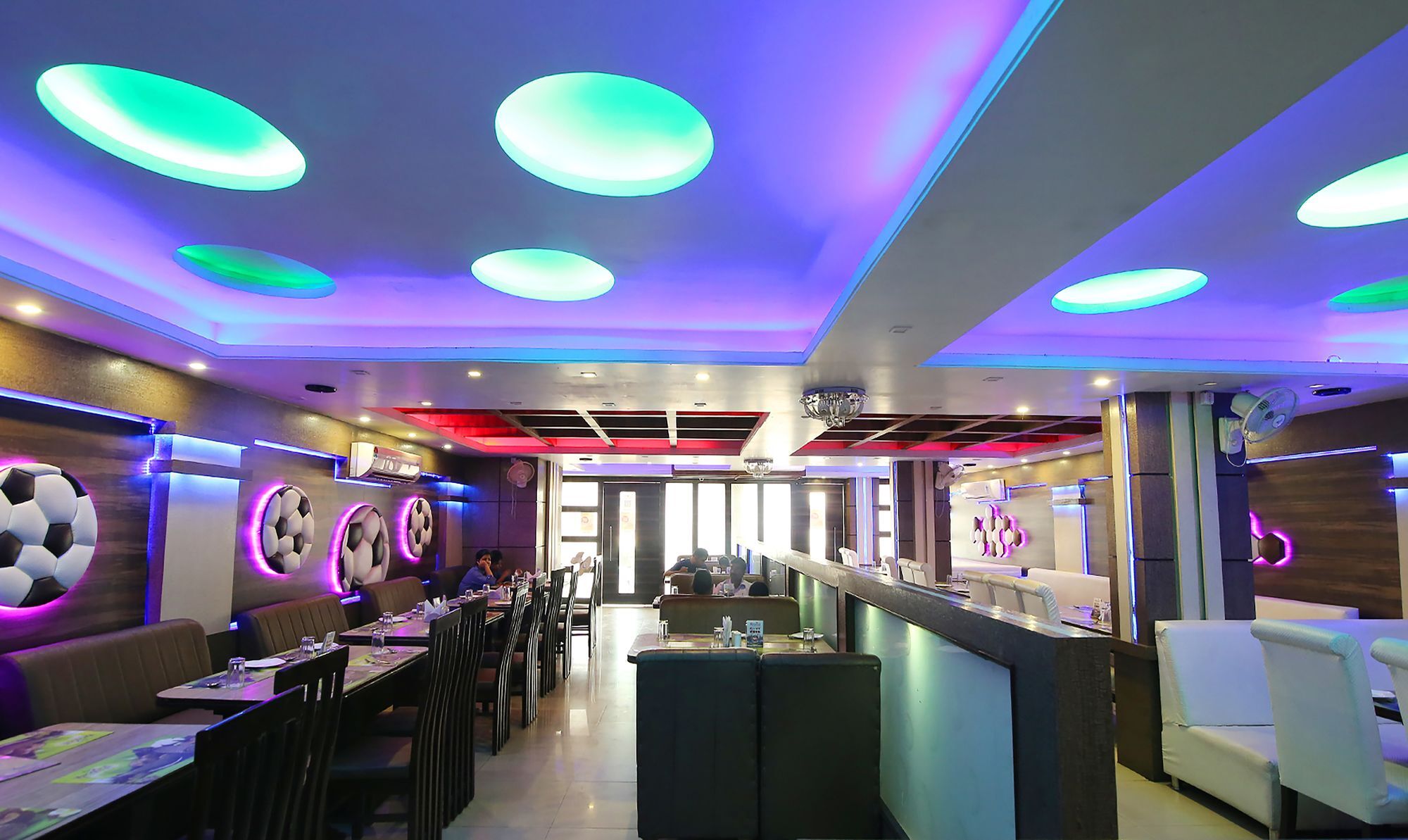 Oyo 14579 The Hangout จัมเชดปูร์ ภายนอก รูปภาพ